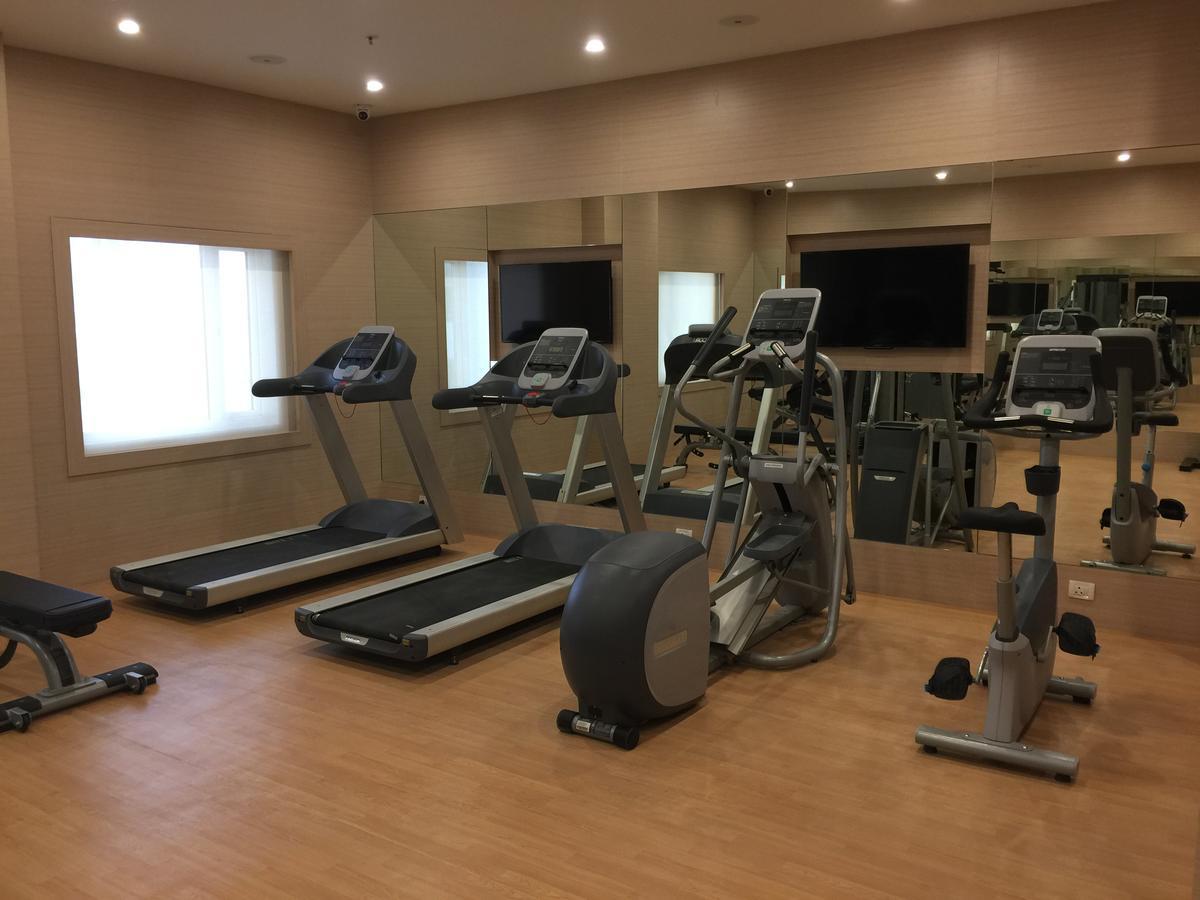 Red Fox By Lemon Tree Hotels, Sector 60, Gurugram Gurgaon Exterior foto