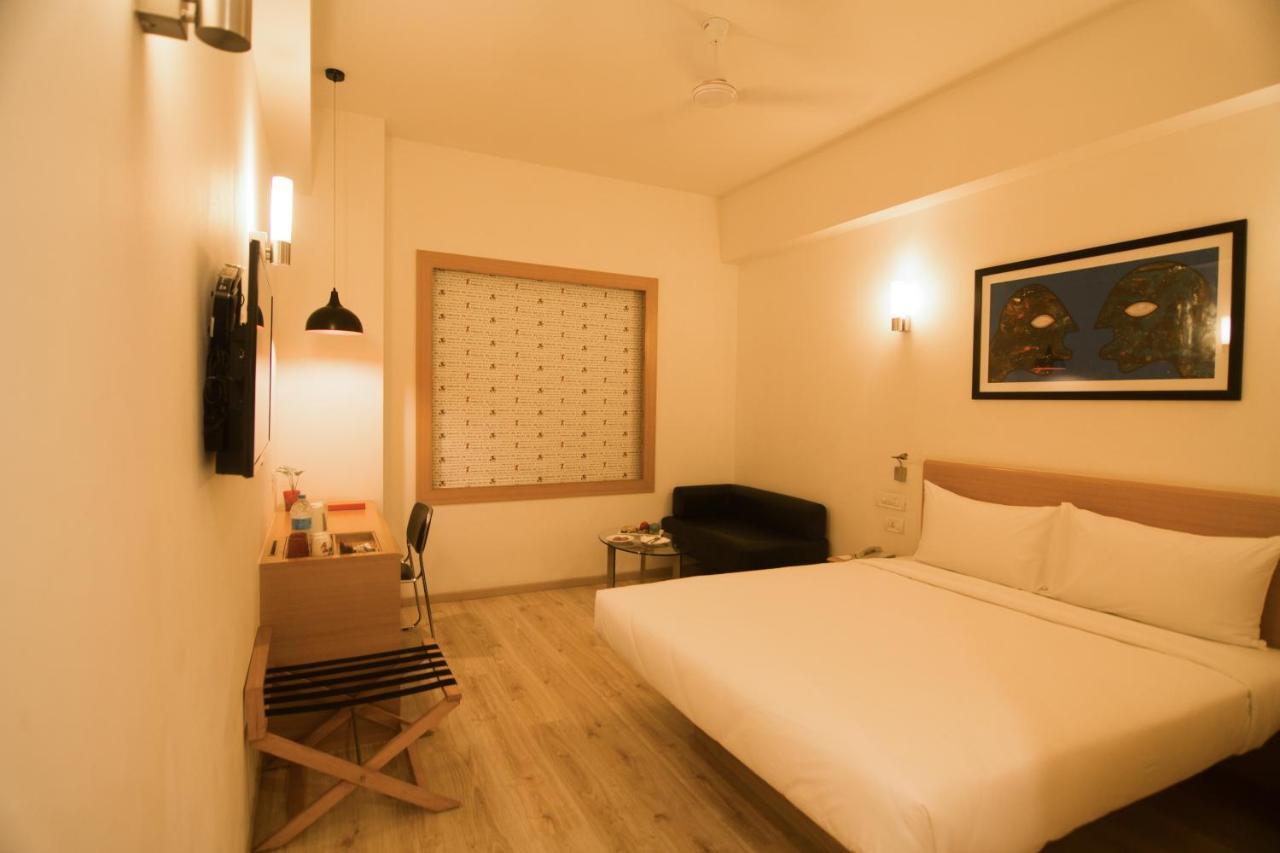 Red Fox By Lemon Tree Hotels, Sector 60, Gurugram Gurgaon Exterior foto